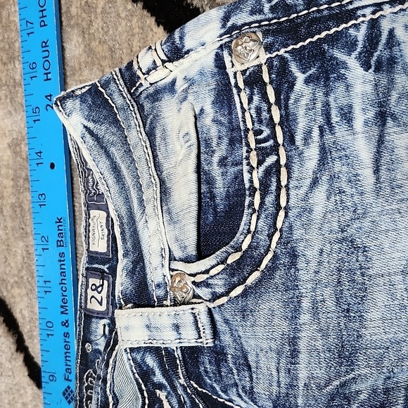 MISS ME EMBROIDERED FAUX-FLAP RHINESTONES ACID-WASH SIGNATURE SKINNY DEN… - Picture 5 of 15